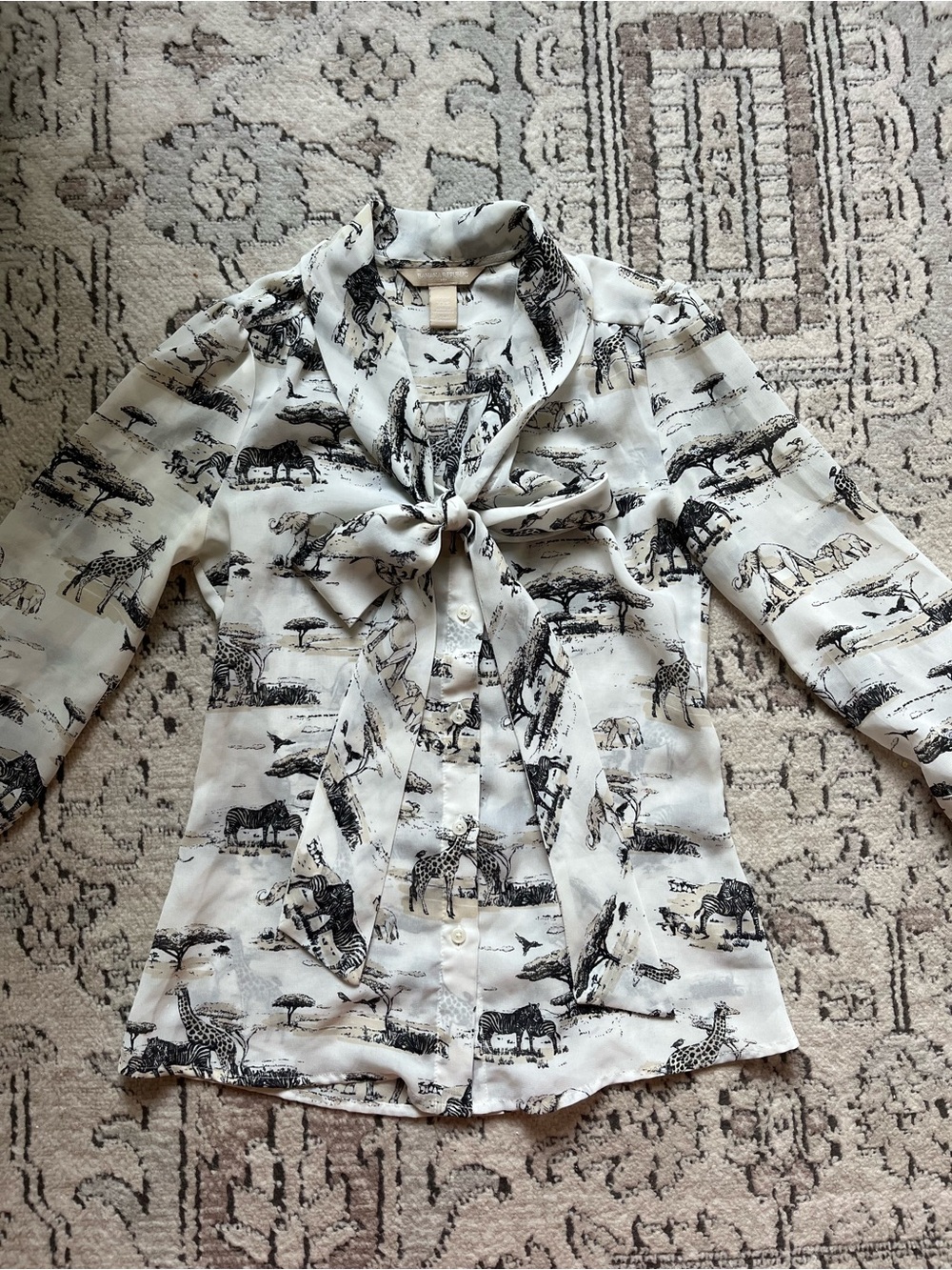 Banana Republic Safari Animal Print White Tie Front Top Button Blouse Size XXSP